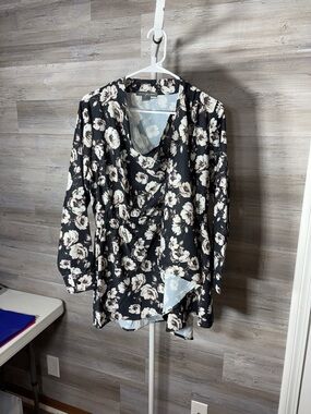 Kate & Mallory Black and Cream Floral Draped Blouse 1870